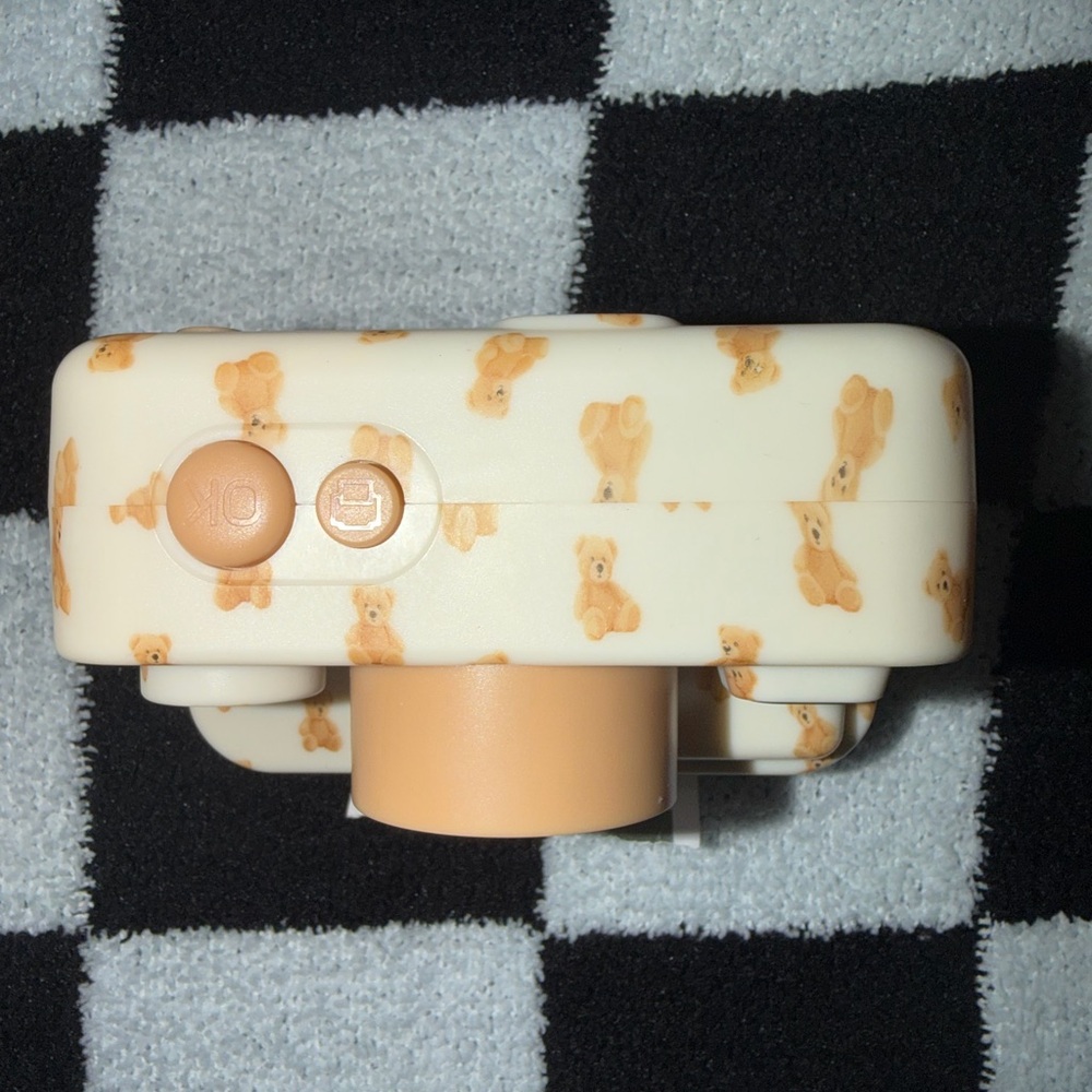 Kids Digital Camera in Cream with Peach Teddy Bear Print - Picture 4 of 4